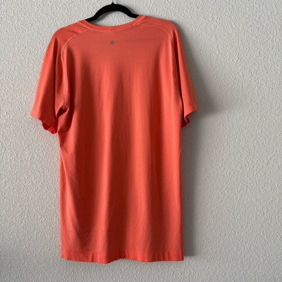 Men's Orange Lululemon Shirt - Picture 8 of 9